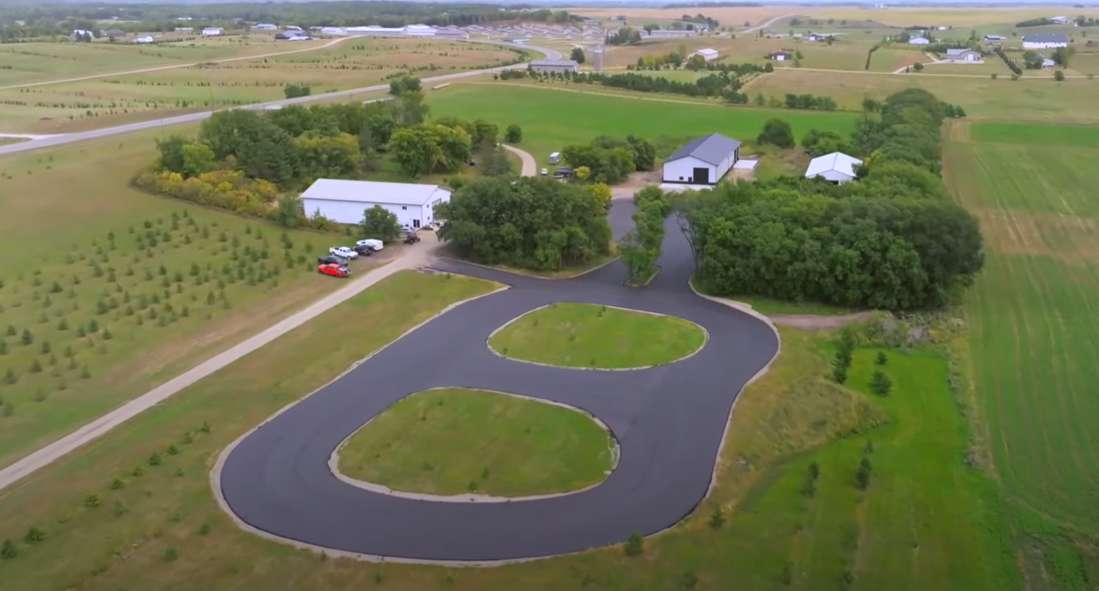 CBoysTV "Curvy" Driveway